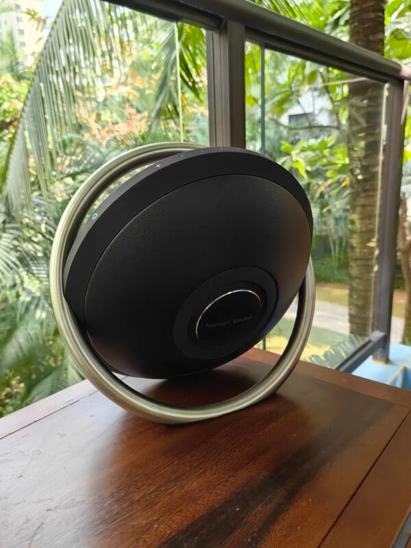 Harman Kardon Onyx Studio 8 Portable Stereo Bluetooth Speaker - Image 29