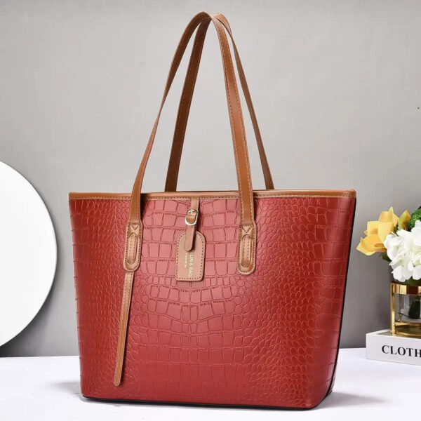 Luxury Premium PU Leather Crocodile Pattern Soft Square Shape Zipper Closure Single Strap Cross-Border Bag - Image 2