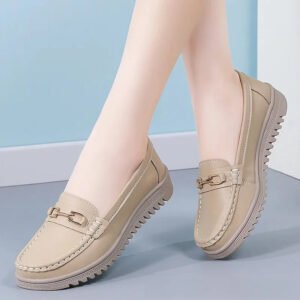 Fashionable Large Size Slip-On Anti-Slip Soft Bottom Ladies Shoes - Apricot