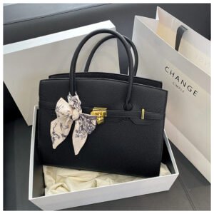 Elegant Hermes Classic Crossbody Spacious Shoulder Famous Designer  Leather Bag - Black