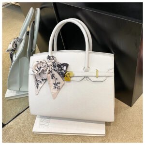 Elegant Hermes Classic Crossbody Spacious Shoulder Famous Designer  Leather Bag - White
