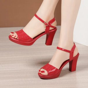 High quality patent leather sandals Shoes